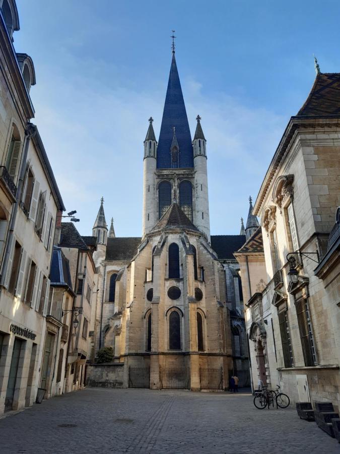 Le Jeannin, Magnifique Duplex 6 Prs - Centre Historique De Dijon Lejlighed Eksteriør billede